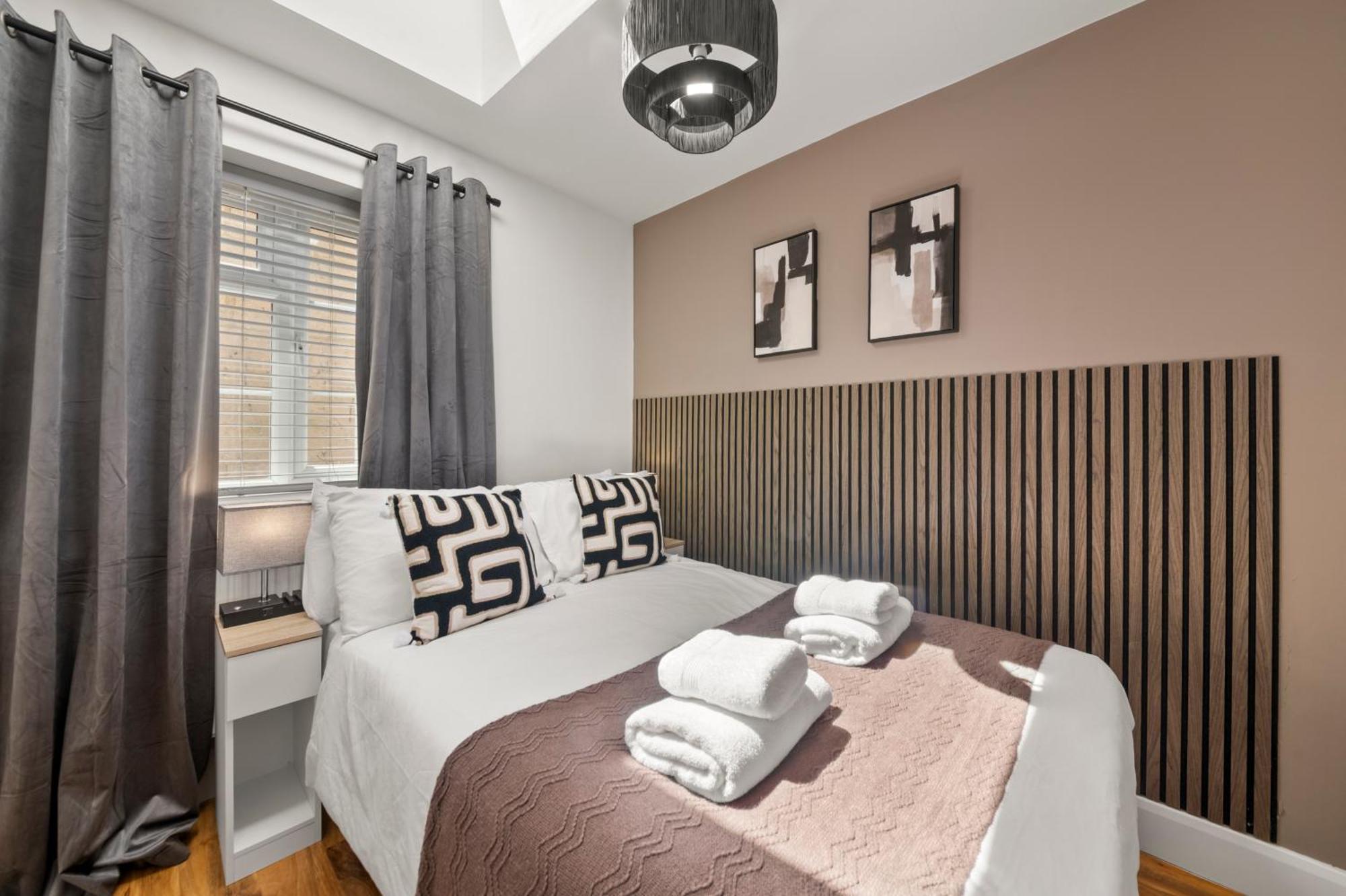 Open Plan Living I Extended I Free Parking *